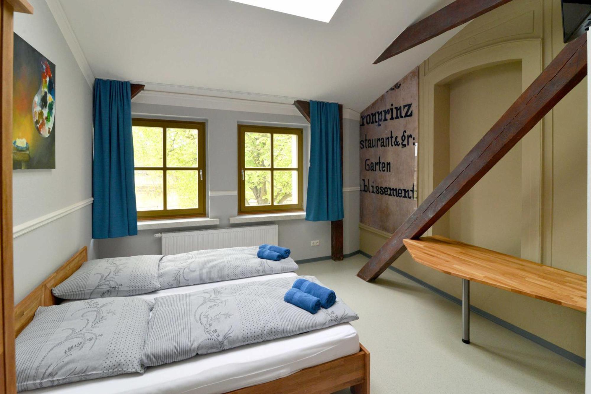 Hostel In Губен Екстер'єр фото