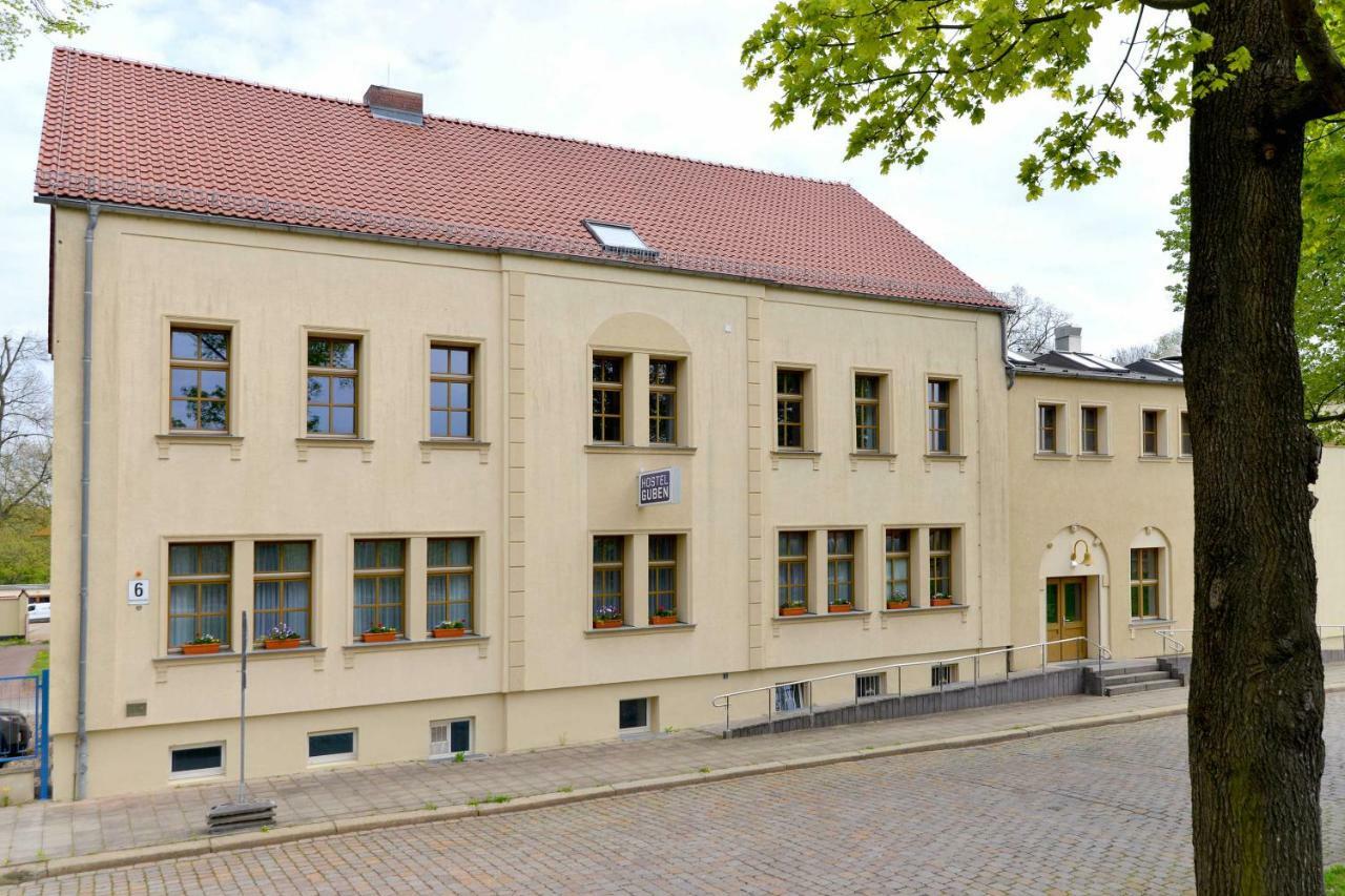 Hostel In Губен Екстер'єр фото